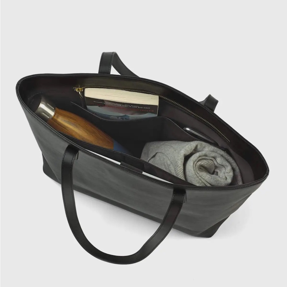 Quince Black Leather Tote Bag - Picture 5 of 8